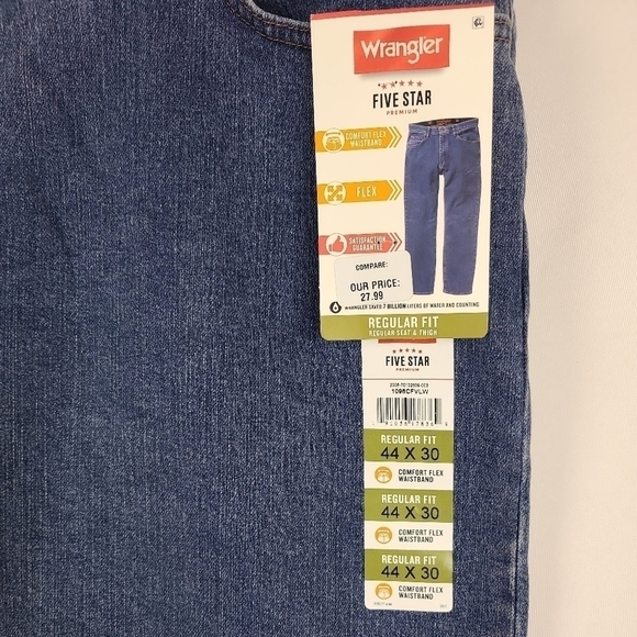 Wrangler Regular Fit Straight Leg Men's Jeans 44X30 Five Star Premium Denim NWT - Picture 2 of 5